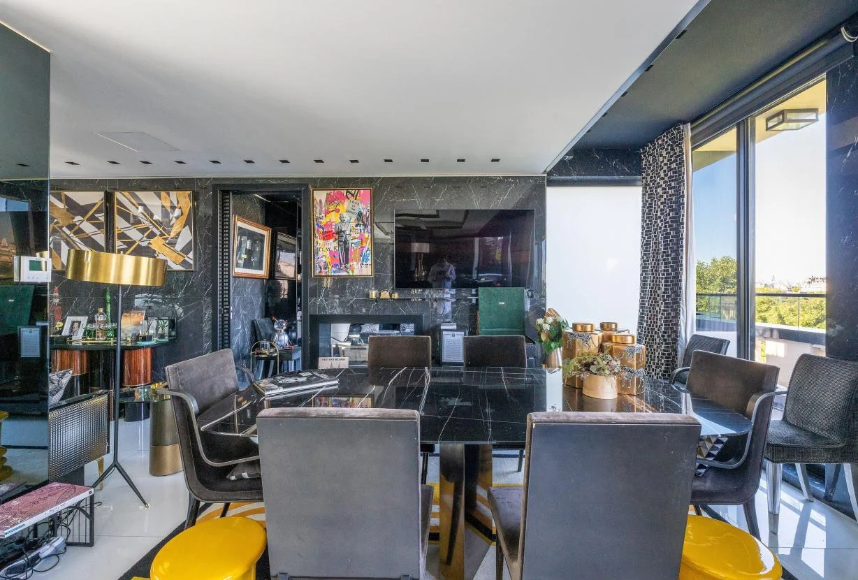 Salle a manger sous dome de verre
