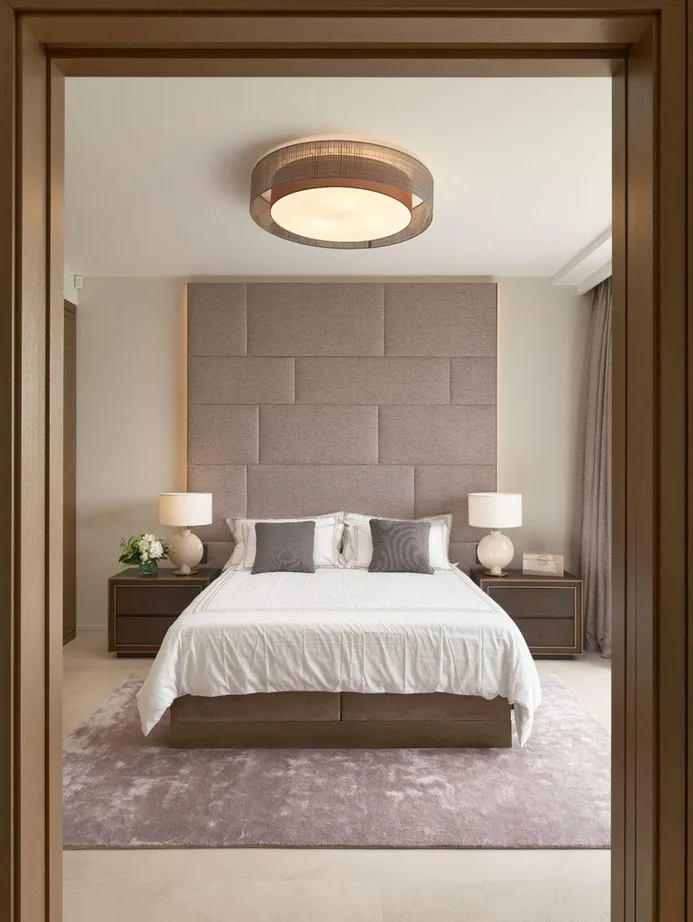 Chambre invites tete de lit matelassee