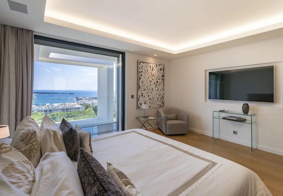 Chambre vue Croisette et iles de Lerins